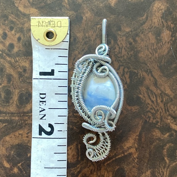 Wire Wrapped Agate Pendant - Picture 4 of 7